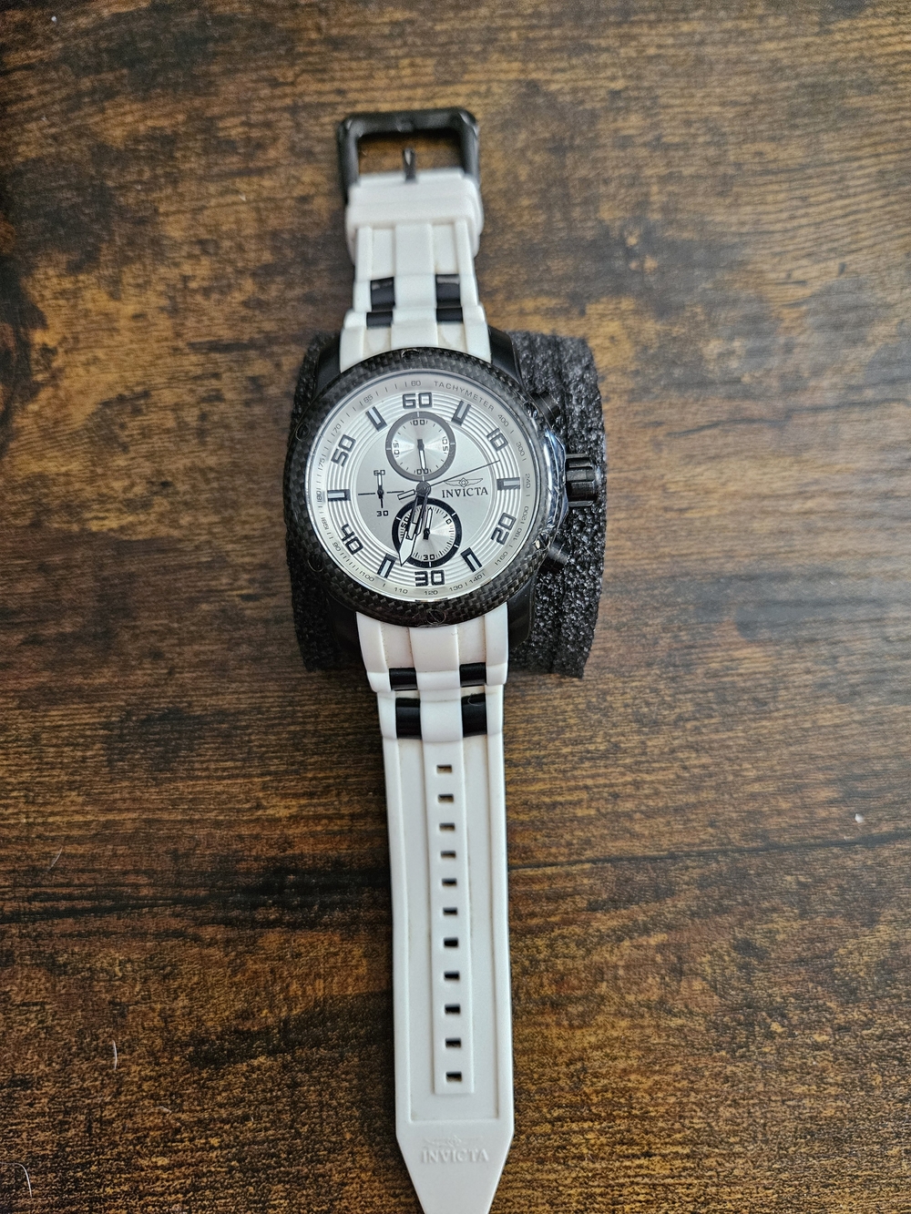 Invicta Men’s White and Black Chronograph Sport Watch with Silicone Strap
